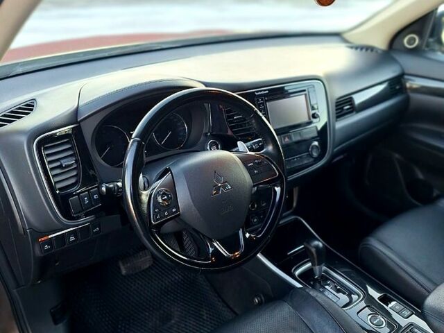 Коричневий Міцубісі Аутлендер, об'ємом двигуна 2.4 л та пробігом 129 тис. км за 20499 $, фото 11 на Automoto.ua