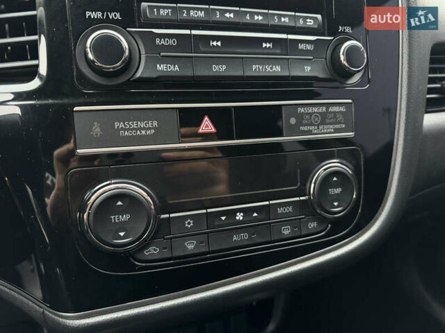 Коричневый Мицубиси Аутлендер, объемом двигателя 2 л и пробегом 154 тыс. км за 14999 $, фото 63 на Automoto.ua