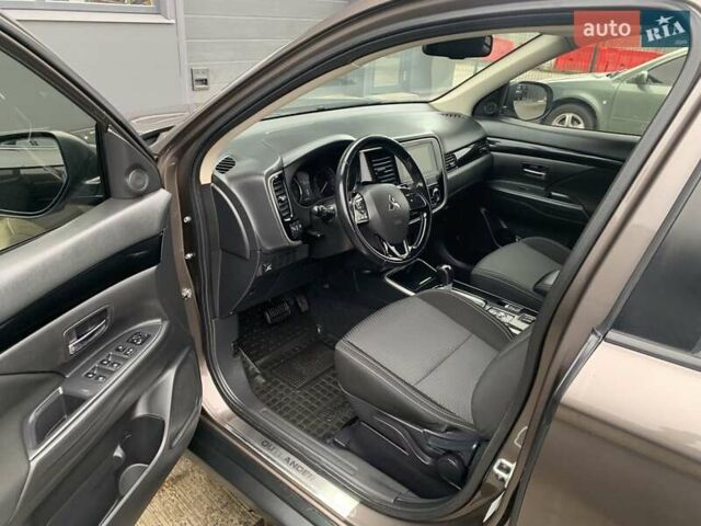 Коричневий Міцубісі Аутлендер, об'ємом двигуна 2 л та пробігом 125 тис. км за 18700 $, фото 72 на Automoto.ua