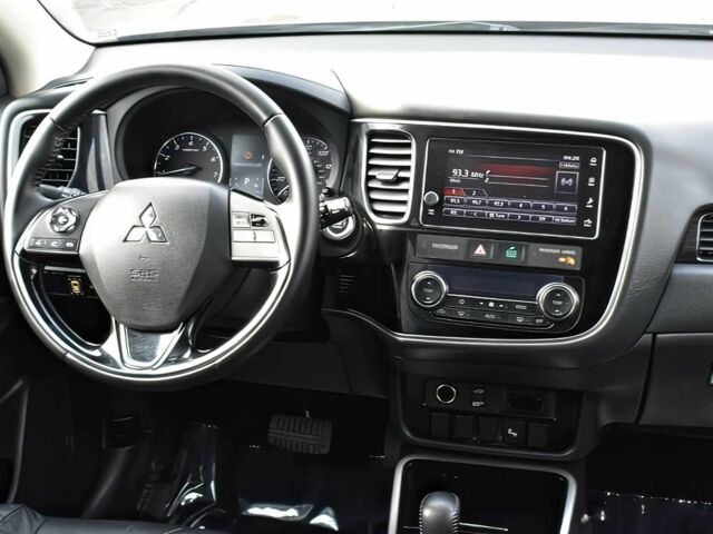 Коричневый Мицубиси Аутлендер, объемом двигателя 2.4 л и пробегом 43 тыс. км за 9650 $, фото 9 на Automoto.ua