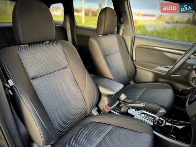 Коричневый Мицубиси Аутлендер, объемом двигателя 2.36 л и пробегом 58 тыс. км за 19500 $, фото 16 на Automoto.ua