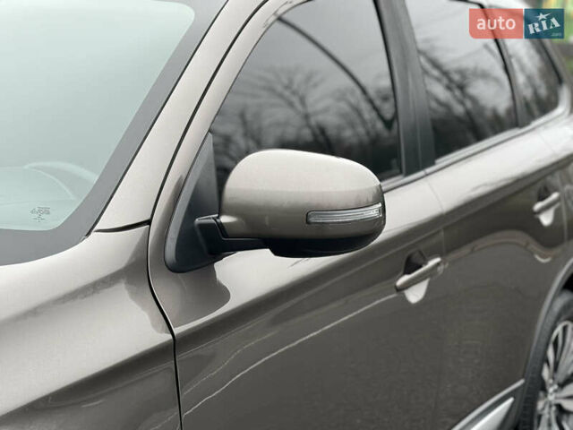 Коричневый Мицубиси Аутлендер, объемом двигателя 2 л и пробегом 154 тыс. км за 14999 $, фото 27 на Automoto.ua