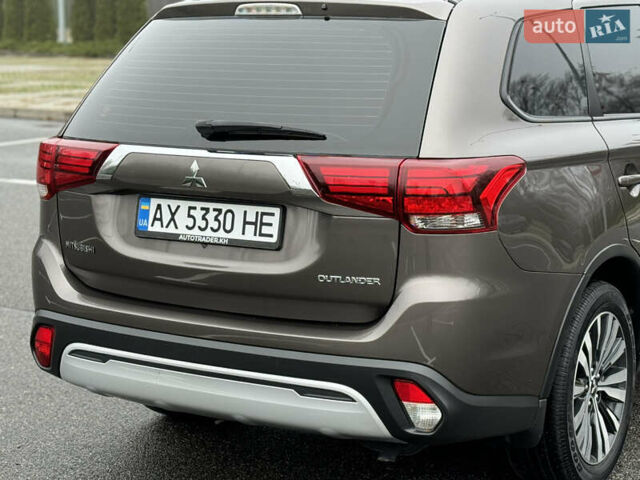 Коричневый Мицубиси Аутлендер, объемом двигателя 2 л и пробегом 154 тыс. км за 14999 $, фото 32 на Automoto.ua