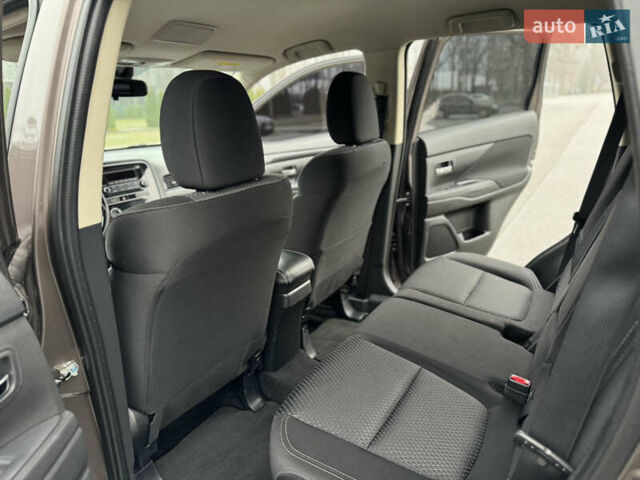 Коричневый Мицубиси Аутлендер, объемом двигателя 2 л и пробегом 154 тыс. км за 14999 $, фото 48 на Automoto.ua