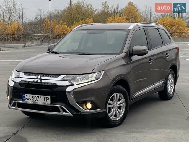 Коричневий Міцубісі Аутлендер, об'ємом двигуна 2 л та пробігом 125 тис. км за 18700 $, фото 45 на Automoto.ua