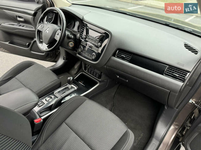 Коричневый Мицубиси Аутлендер, объемом двигателя 2 л и пробегом 154 тыс. км за 14999 $, фото 53 на Automoto.ua