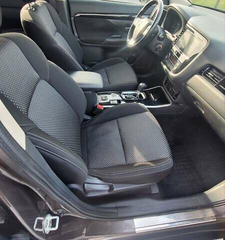 Коричневый Мицубиси Аутлендер, объемом двигателя 2 л и пробегом 125 тыс. км за 15500 $, фото 1 на Automoto.ua