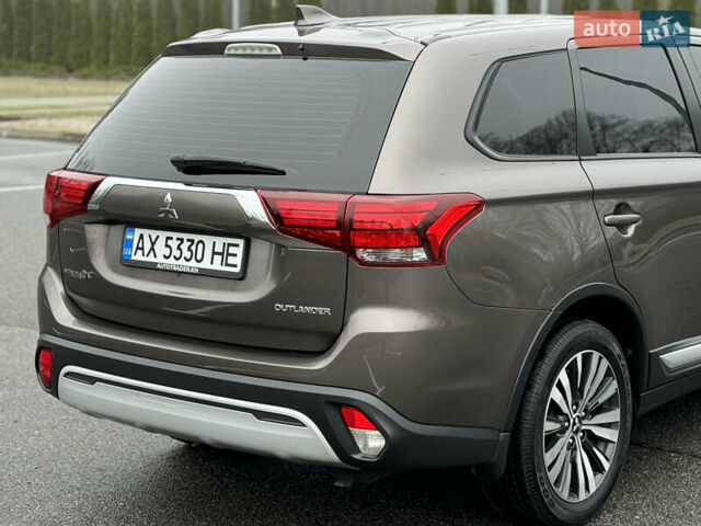 Коричневый Мицубиси Аутлендер, объемом двигателя 2 л и пробегом 154 тыс. км за 14999 $, фото 31 на Automoto.ua