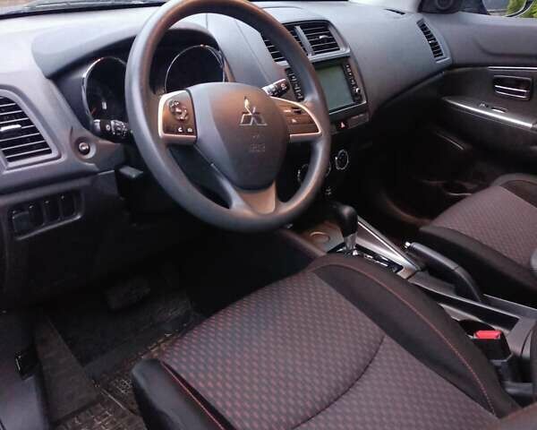 Коричневий Міцубісі Аутлендер, об'ємом двигуна 2 л та пробігом 84 тис. км за 12000 $, фото 4 на Automoto.ua