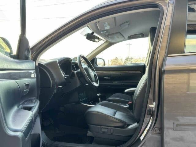 Коричневый Мицубиси Аутлендер, объемом двигателя 2.4 л и пробегом 36 тыс. км за 14000 $, фото 6 на Automoto.ua