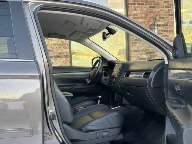 Коричневый Мицубиси Аутлендер, объемом двигателя 2.4 л и пробегом 36 тыс. км за 14000 $, фото 7 на Automoto.ua