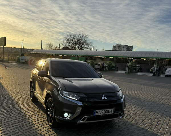 Коричневый Мицубиси Аутлендер, объемом двигателя 2 л и пробегом 45 тыс. км за 22500 $, фото 26 на Automoto.ua