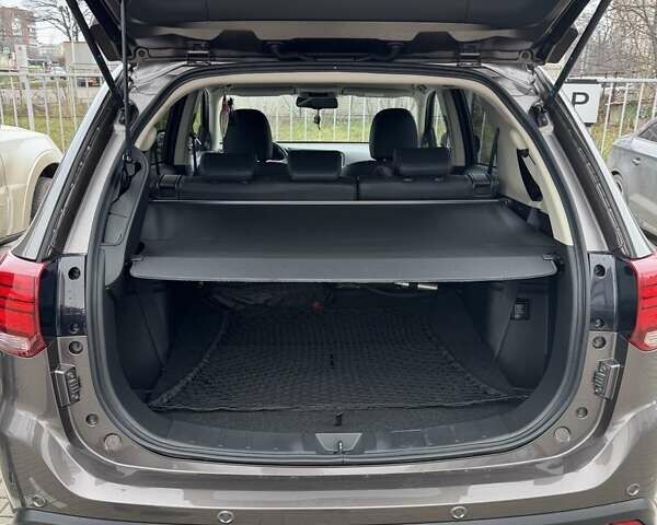 Коричневий Міцубісі Аутлендер, об'ємом двигуна 2.36 л та пробігом 34 тис. км за 23900 $, фото 15 на Automoto.ua