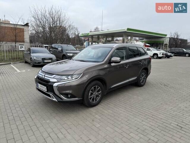 Коричневий Міцубісі Аутлендер, об'ємом двигуна 2.36 л та пробігом 34 тис. км за 23900 $, фото 2 на Automoto.ua