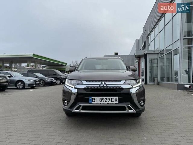 Коричневий Міцубісі Аутлендер, об'ємом двигуна 2.36 л та пробігом 34 тис. км за 23900 $, фото 1 на Automoto.ua