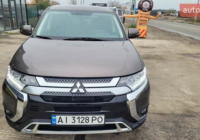 Коричневий Міцубісі Аутлендер, об'ємом двигуна 2 л та пробігом 1 тис. км за 23500 $, фото 31 на Automoto.ua