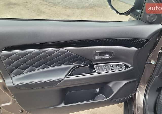 Коричневий Міцубісі Аутлендер, об'ємом двигуна 2 л та пробігом 1 тис. км за 23500 $, фото 17 на Automoto.ua