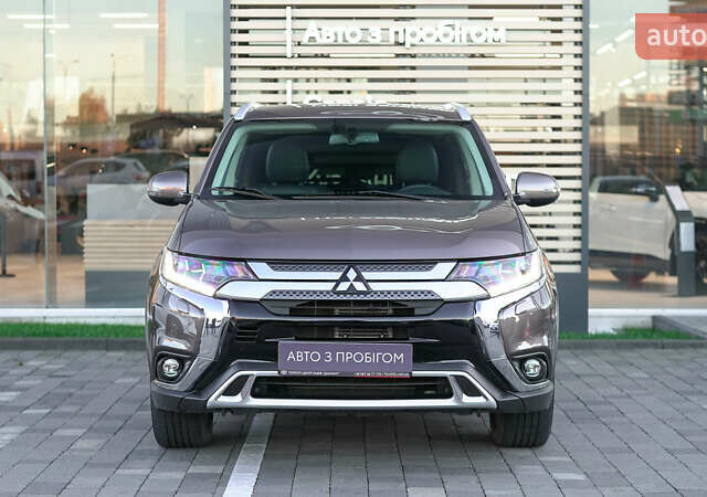 Коричневий Міцубісі Аутлендер, об'ємом двигуна 2.36 л та пробігом 80 тис. км за 24320 $, фото 4 на Automoto.ua