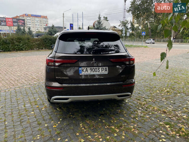 Коричневый Мицубиси Аутлендер, объемом двигателя 2.5 л и пробегом 43 тыс. км за 29500 $, фото 4 на Automoto.ua