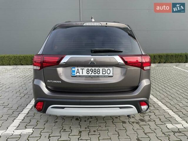 Коричневый Мицубиси Аутлендер, объемом двигателя 2 л и пробегом 65 тыс. км за 19500 $, фото 5 на Automoto.ua