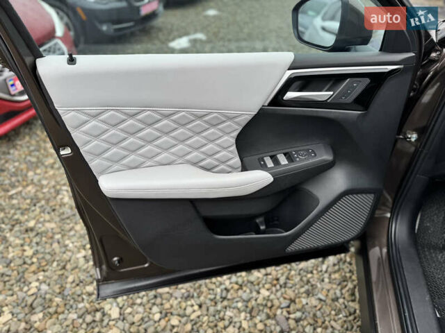 Коричневий Міцубісі Аутлендер, об'ємом двигуна 2.4 л та пробігом 23 тис. км за 38000 $, фото 15 на Automoto.ua