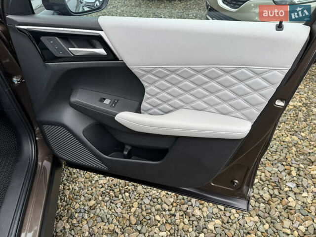 Коричневий Міцубісі Аутлендер, об'ємом двигуна 2.4 л та пробігом 23 тис. км за 38000 $, фото 28 на Automoto.ua