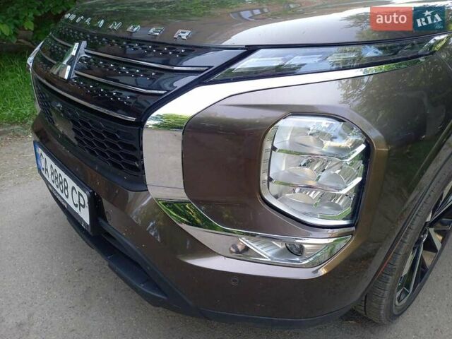 Коричневый Мицубиси Аутлендер, объемом двигателя 2.5 л и пробегом 47 тыс. км за 25000 $, фото 14 на Automoto.ua