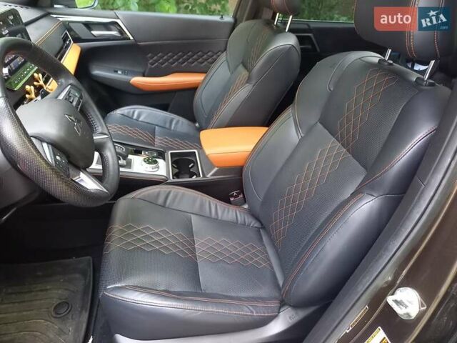 Коричневый Мицубиси Аутлендер, объемом двигателя 2.5 л и пробегом 47 тыс. км за 25000 $, фото 38 на Automoto.ua