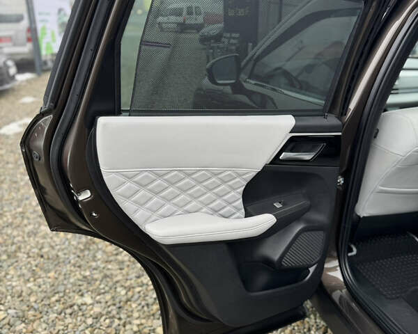 Коричневий Міцубісі Аутлендер, об'ємом двигуна 2.4 л та пробігом 23 тис. км за 38000 $, фото 22 на Automoto.ua