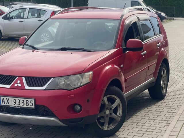 Мицубиси Аутлендер 2007 в Яворове на Automoto.ua Красный Мицубиси Аутлендер, объемом двигателя 2 л и пробегом 300 тыс. км за 4194 $, фото 4 на Automoto.ua