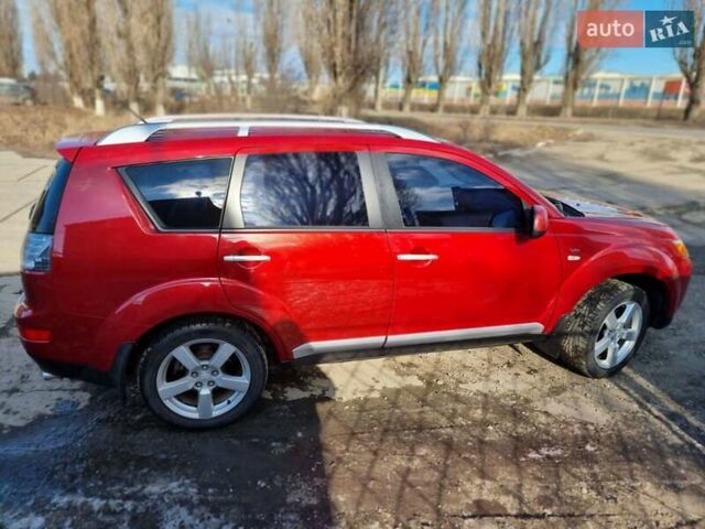 Червоний Міцубісі Аутлендер, об'ємом двигуна 3 л та пробігом 120 тис. км за 9000 $, фото 3 на Automoto.ua