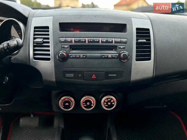 Мицубиси Аутлендер 2008 в Одессе на Automoto.ua Красный Мицубиси Аутлендер, объемом двигателя 2.4 л и пробегом 171 тыс. км за 8900 $, фото 29 на Automoto.ua