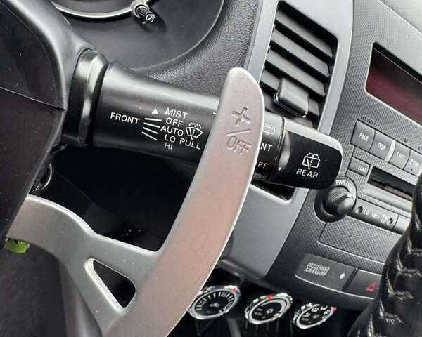 Красный Мицубиси Аутлендер, объемом двигателя 2 л и пробегом 204 тыс. км за 10350 $, фото 23 на Automoto.ua