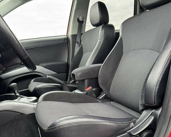 Красный Мицубиси Аутлендер, объемом двигателя 2 л и пробегом 204 тыс. км за 10350 $, фото 20 на Automoto.ua