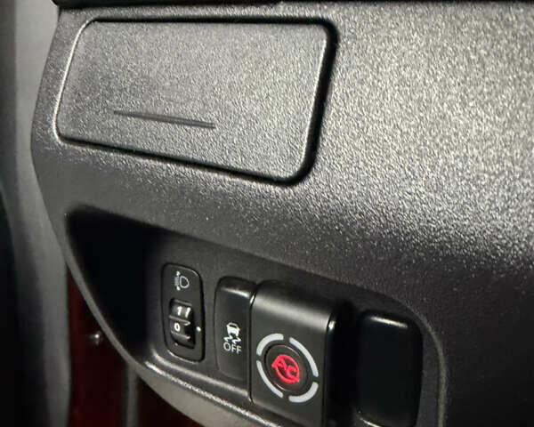 Красный Мицубиси Аутлендер, объемом двигателя 3 л и пробегом 270 тыс. км за 9500 $, фото 19 на Automoto.ua