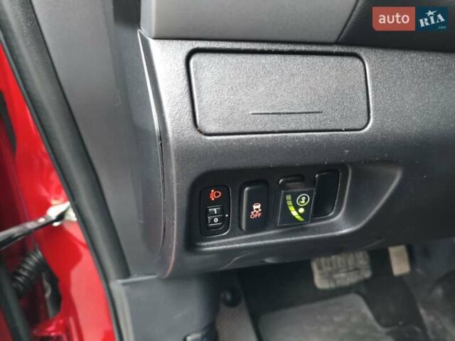 Красный Мицубиси Аутлендер, объемом двигателя 2.36 л и пробегом 93 тыс. км за 11499 $, фото 29 на Automoto.ua