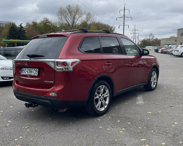 Червоний Міцубісі Аутлендер, об'ємом двигуна 2.36 л та пробігом 149 тис. км за 12500 $, фото 4 на Automoto.ua