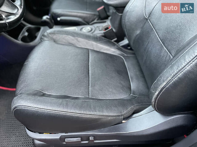 Красный Мицубиси Аутлендер, объемом двигателя 3 л и пробегом 230 тыс. км за 13900 $, фото 20 на Automoto.ua