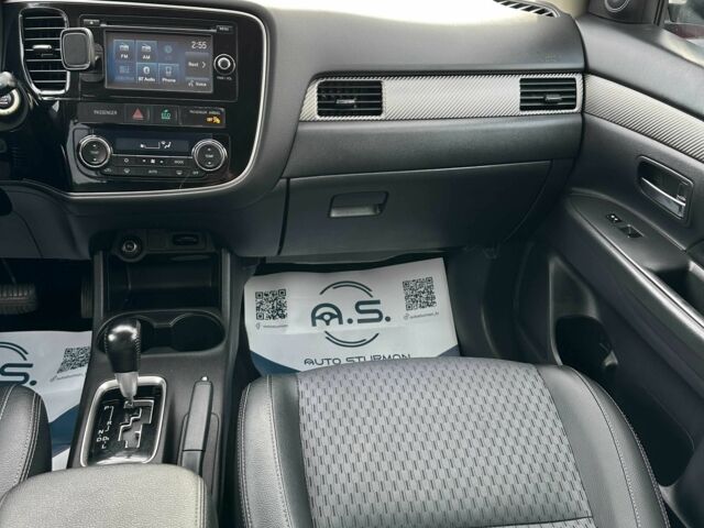 Красный Мицубиси Аутлендер, объемом двигателя 2.4 л и пробегом 213 тыс. км за 11900 $, фото 7 на Automoto.ua