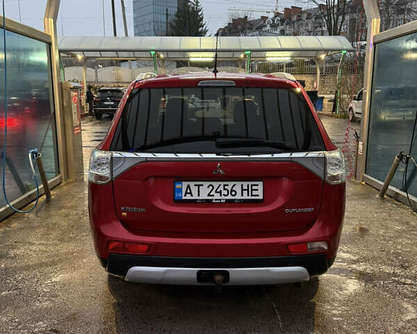 Червоний Міцубісі Аутлендер, об'ємом двигуна 2.27 л та пробігом 238 тис. км за 15800 $, фото 4 на Automoto.ua