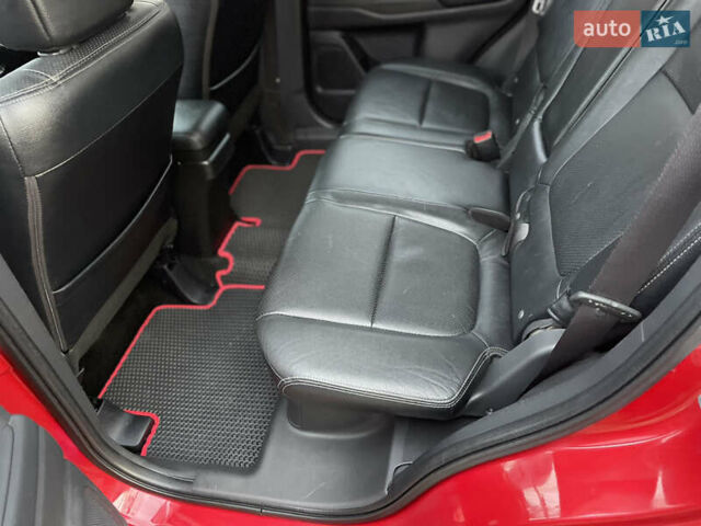 Красный Мицубиси Аутлендер, объемом двигателя 3 л и пробегом 230 тыс. км за 13900 $, фото 21 на Automoto.ua