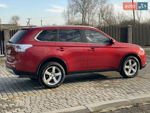 Красный Мицубиси Аутлендер, объемом двигателя 3 л и пробегом 230 тыс. км за 13900 $, фото 8 на Automoto.ua