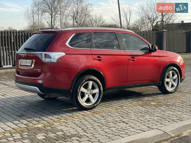 Красный Мицубиси Аутлендер, объемом двигателя 3 л и пробегом 230 тыс. км за 13900 $, фото 9 на Automoto.ua