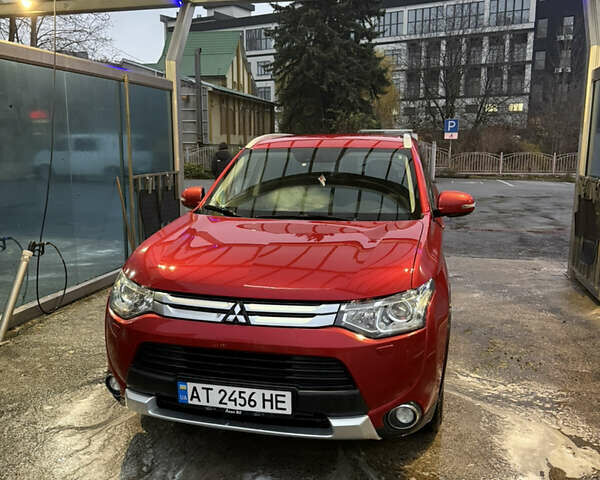 Червоний Міцубісі Аутлендер, об'ємом двигуна 2.27 л та пробігом 238 тис. км за 15800 $, фото 2 на Automoto.ua