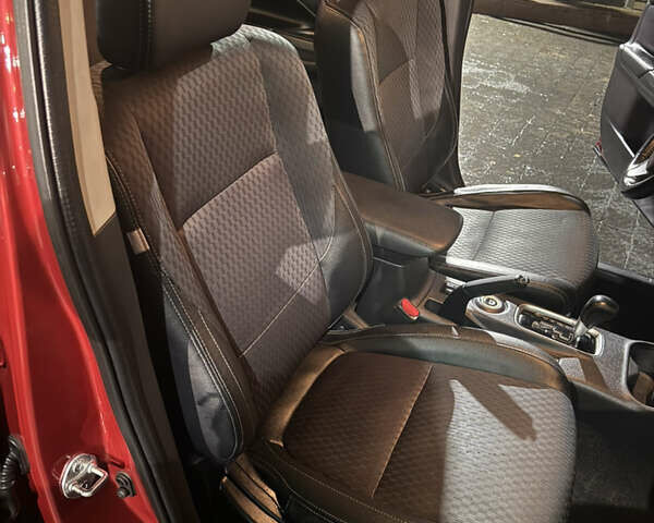 Червоний Міцубісі Аутлендер, об'ємом двигуна 2.27 л та пробігом 238 тис. км за 15800 $, фото 16 на Automoto.ua