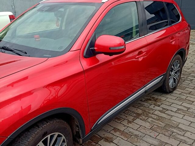 Червоний Міцубісі Аутлендер, об'ємом двигуна 2.4 л та пробігом 131 тис. км за 16300 $, фото 6 на Automoto.ua