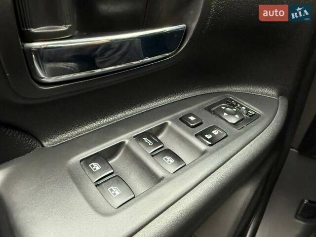 Міцубісі Аутлендер 2016 у Києві на Automoto.ua Червоний Міцубісі Аутлендер, об'ємом двигуна 2.36 л та пробігом 130 тис. км за 17490 $, фото 19 на Automoto.ua