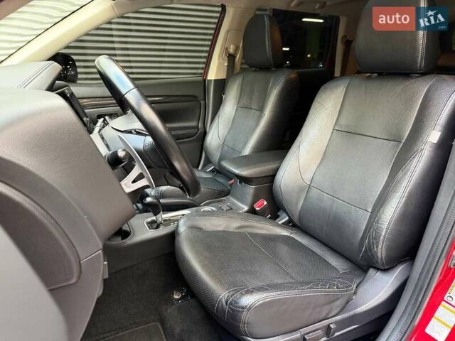 Красный Мицубиси Аутлендер, объемом двигателя 3 л и пробегом 167 тыс. км за 16990 $, фото 10 на Automoto.ua