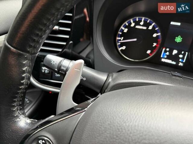 Красный Мицубиси Аутлендер, объемом двигателя 3 л и пробегом 167 тыс. км за 16990 $, фото 21 на Automoto.ua