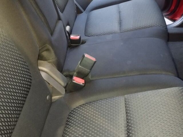 Червоний Міцубісі Аутлендер, об'ємом двигуна 2.4 л та пробігом 117 тис. км за 14000 $, фото 11 на Automoto.ua